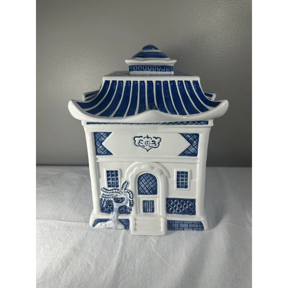 EUC Blue Willow Pagoda Cookie Jar series 3 Christopher Johnson Blue Willow